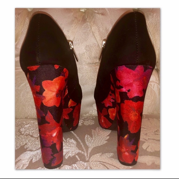 CRUSHED VELVET FLORAL PLATFORM BOOT - Picture 4 of 7